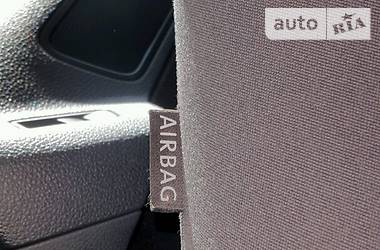 Позашляховик / Кросовер Volkswagen Tiguan 2012 в 