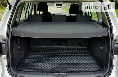 Позашляховик / Кросовер Volkswagen Tiguan 2012 в 