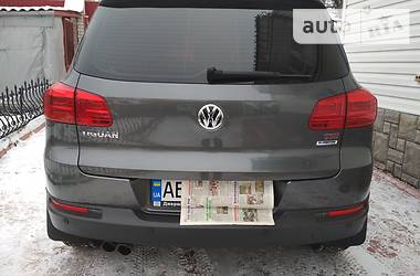 Внедорожник / Кроссовер Volkswagen Tiguan 2016 в Виннице