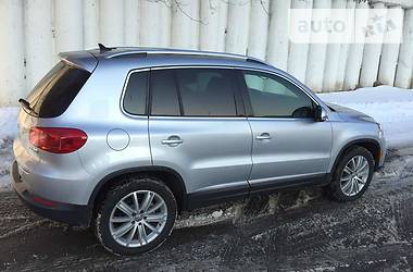 Внедорожник / Кроссовер Volkswagen Tiguan 2012 в Киеве