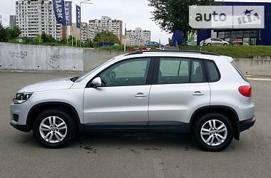 Внедорожник / Кроссовер Volkswagen Tiguan 2016 в Киеве