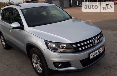 Внедорожник / Кроссовер Volkswagen Tiguan 2012 в Черновцах