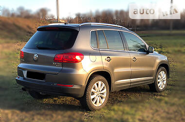 Внедорожник / Кроссовер Volkswagen Tiguan 2014 в Кривом Роге