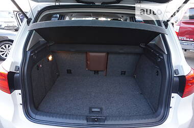 Позашляховик / Кросовер Volkswagen Tiguan 2013 в 