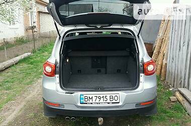 Позашляховик / Кросовер Volkswagen Tiguan 2008 в 
