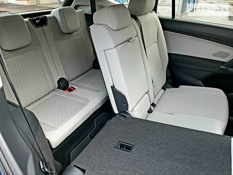 Внедорожник / Кроссовер Volkswagen Tiguan 2017 в Ровно фото 18 Внедорожник / Кроссовер Volkswagen Tiguan 2017 в Ровно