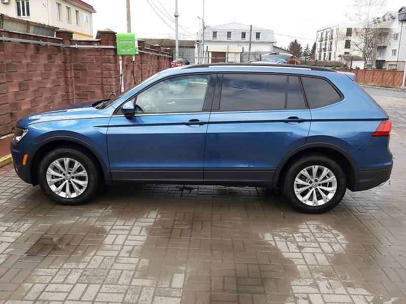 Внедорожник / Кроссовер Volkswagen Tiguan 2017 в Ровно фото 2 Внедорожник / Кроссовер Volkswagen Tiguan 2017 в Ровно