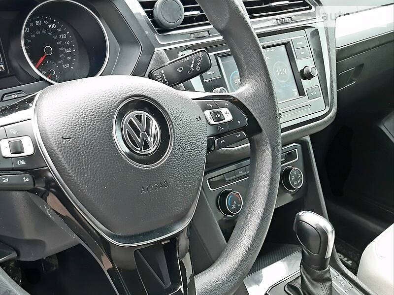 Внедорожник / Кроссовер Volkswagen Tiguan 2017 в Ровно фото 25 Внедорожник / Кроссовер Volkswagen Tiguan 2017 в Ровно