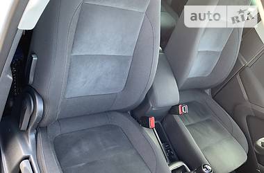 Позашляховик / Кросовер Volkswagen Tiguan 2011 в 