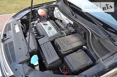 Позашляховик / Кросовер Volkswagen Tiguan 2010 в 