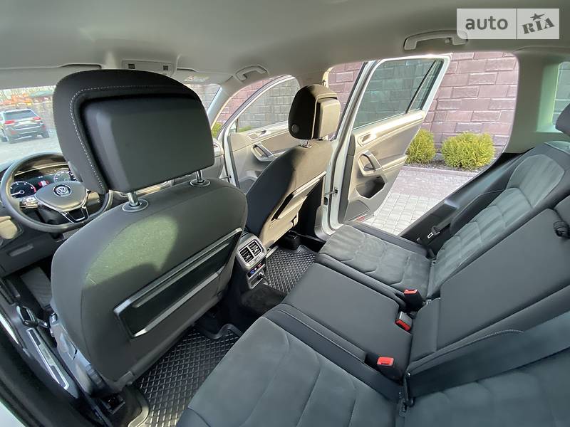 Позашляховик / Кросовер Volkswagen Tiguan 2016 в Рівному