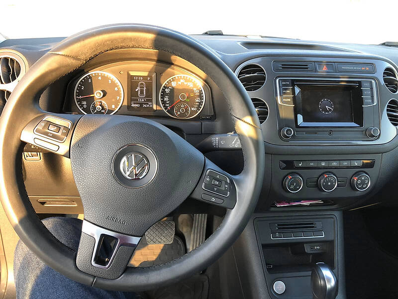Позашляховик / Кросовер Volkswagen Tiguan 2016 в Києві