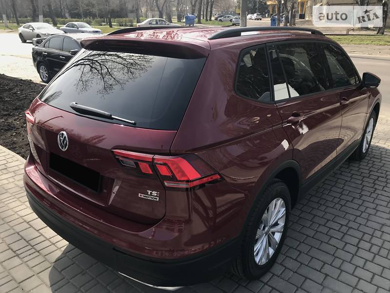 Позашляховик / Кросовер Volkswagen Tiguan 2018 в Одесі