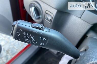 Позашляховик / Кросовер Volkswagen Tiguan 2011 в 