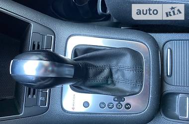 Позашляховик / Кросовер Volkswagen Tiguan 2011 в 