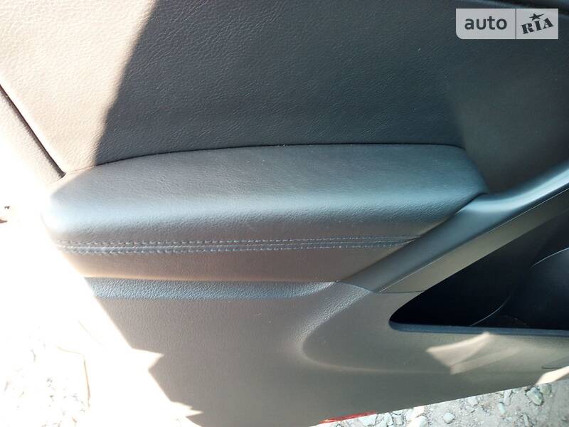 Позашляховик / Кросовер Volkswagen Tiguan 2015 в Нікополі