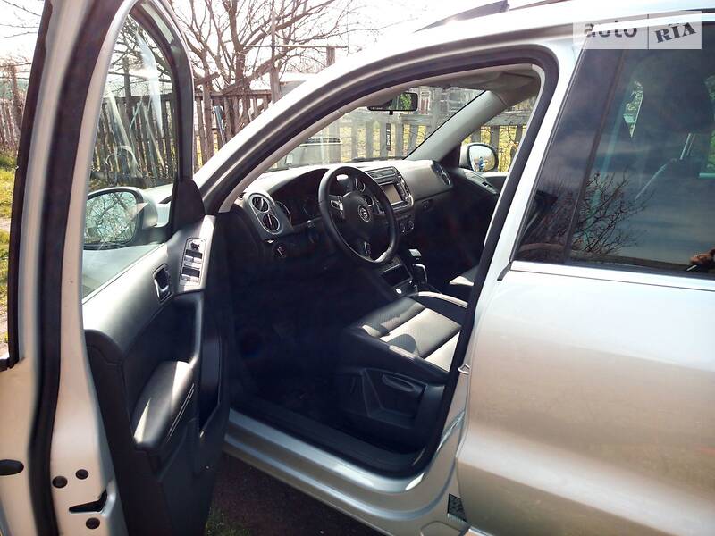 Позашляховик / Кросовер Volkswagen Tiguan 2015 в Нікополі
