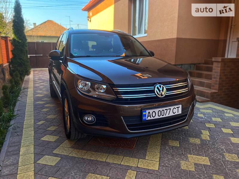 Позашляховик / Кросовер Volkswagen Tiguan 2013 в Мукачевому