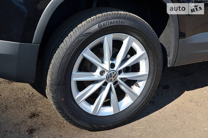 Позашляховик / Кросовер Volkswagen Tiguan 2017 в Києві