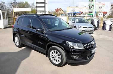Позашляховик / Кросовер Volkswagen Tiguan 2017 в 