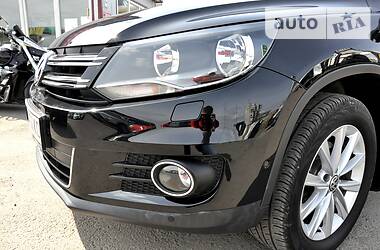Позашляховик / Кросовер Volkswagen Tiguan 2017 в 