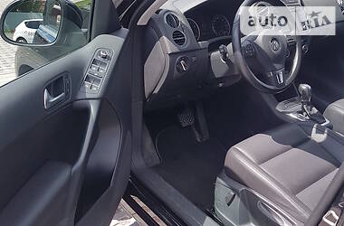 Позашляховик / Кросовер Volkswagen Tiguan 2013 в 