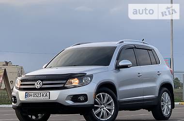 Внедорожник / Кроссовер Volkswagen Tiguan 2012 в Одессе