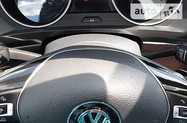 Внедорожник / Кроссовер Volkswagen Tiguan 2016 в Дубно