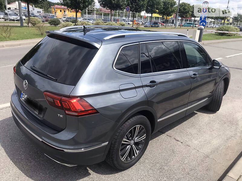 Позашляховик / Кросовер Volkswagen Tiguan 2017 в Львові