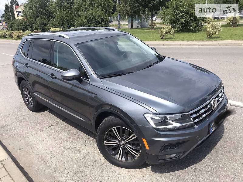 Позашляховик / Кросовер Volkswagen Tiguan 2017 в Львові