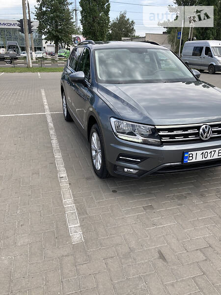 Позашляховик / Кросовер Volkswagen Tiguan 2017 в Глобиному