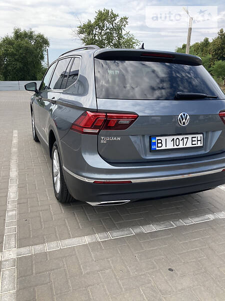 Позашляховик / Кросовер Volkswagen Tiguan 2017 в Глобиному