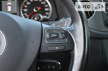 Позашляховик / Кросовер Volkswagen Tiguan 2013 в 