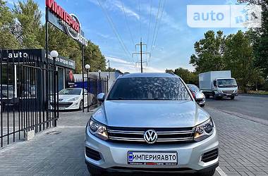 Внедорожник / Кроссовер Volkswagen Tiguan 2017 в Херсоне