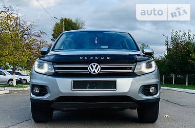 Позашляховик / Кросовер Volkswagen Tiguan 2012 в Києві