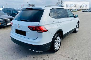 Внедорожник / Кроссовер Volkswagen Tiguan 2019 в Херсоне