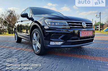 Внедорожник / Кроссовер Volkswagen Tiguan 2017 в Луцке