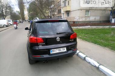 Позашляховик / Кросовер Volkswagen Tiguan 2012 в Києві