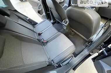 Внедорожник / Кроссовер Volkswagen Tiguan 2017 в 