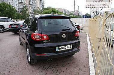 Внедорожник / Кроссовер Volkswagen Tiguan 2008 в Одессе