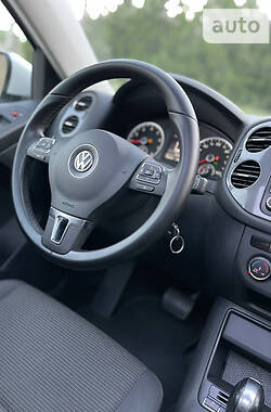 Позашляховик / Кросовер Volkswagen Tiguan 2012 в Херсоні