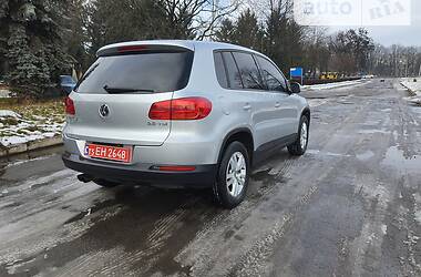 Внедорожник / Кроссовер Volkswagen Tiguan 2012 в Луцке