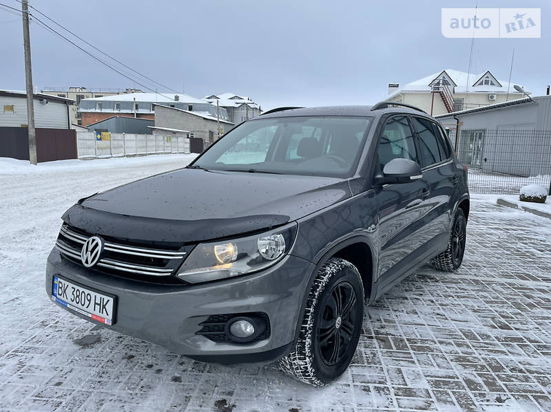 Внедорожник / Кроссовер Volkswagen Tiguan 2014 в Ровно