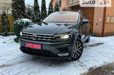 Позашляховик / Кросовер Volkswagen Tiguan 2017 в Мукачевому