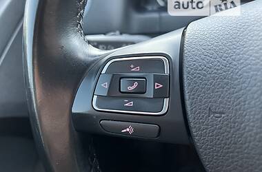 Внедорожник / Кроссовер Volkswagen Tiguan 2015 в 