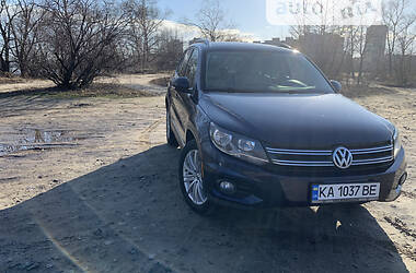 Позашляховик / Кросовер Volkswagen Tiguan 2012 в Києві