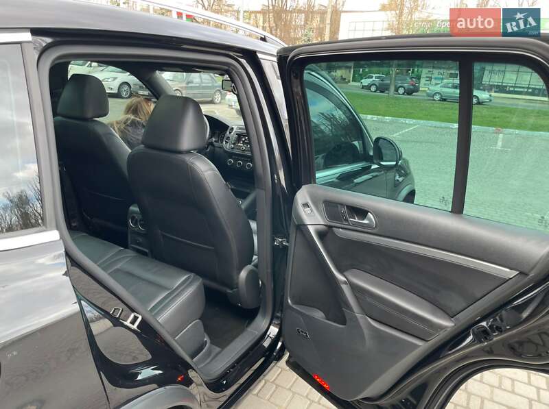 Позашляховик / Кросовер Volkswagen Tiguan 2013 в Одесі