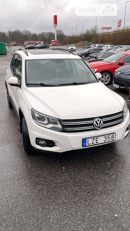 Внедорожник / Кроссовер Volkswagen Tiguan 2011 в Радивилове