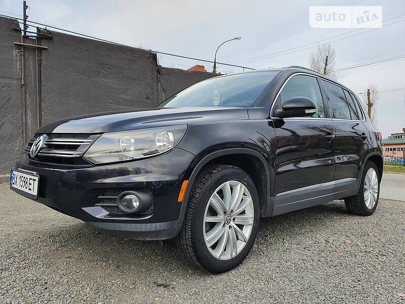 Внедорожник / Кроссовер Volkswagen Tiguan 2013 в Хмельницком