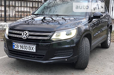 Позашляховик / Кросовер Volkswagen Tiguan 2011 в Чернігові